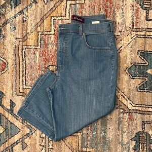 Gloria Vanderbilt Blue Denim Capri Jewels Jeans Size 10